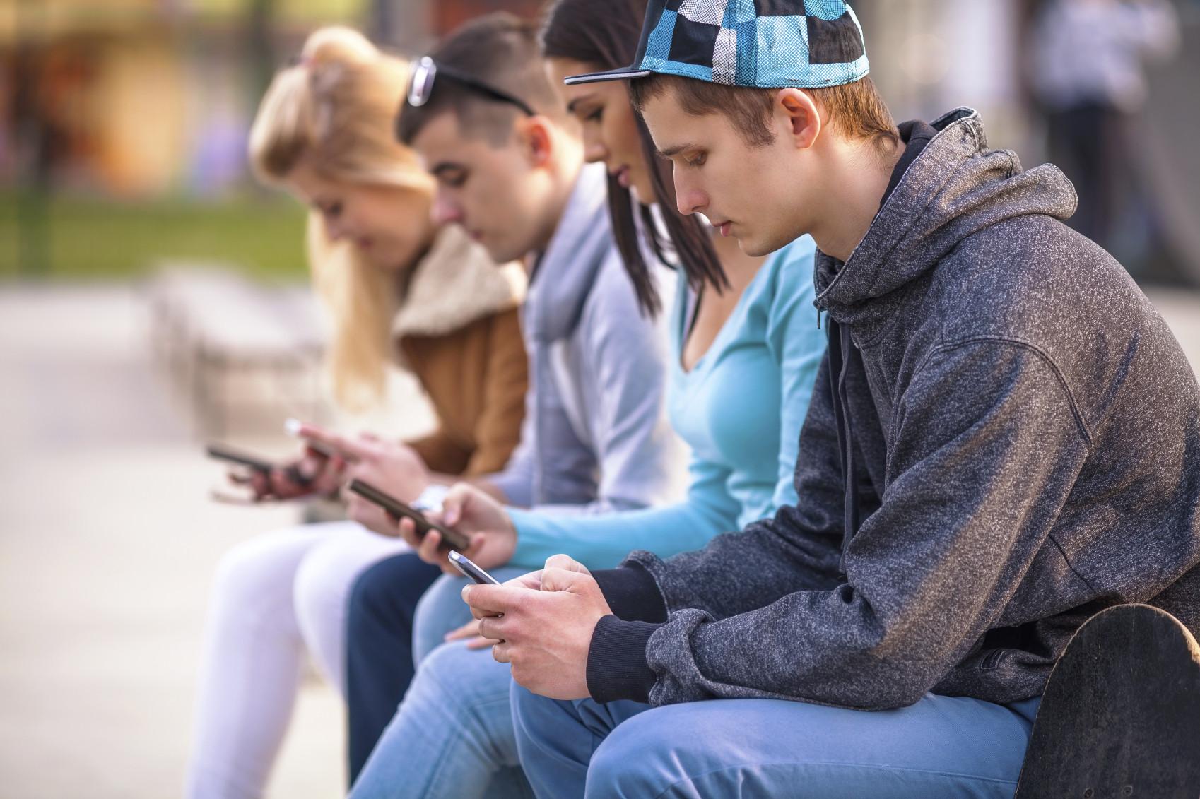 The Pocket Panic: How Early Smartphones Are Rewiring Teen Minds