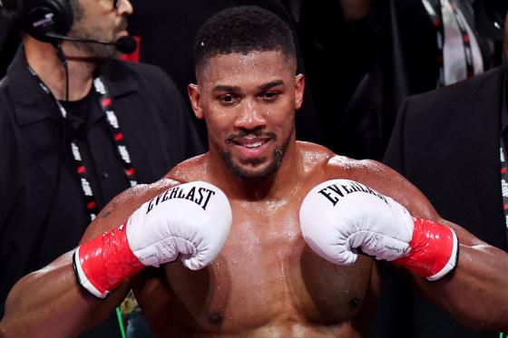 Anthony Joshua Injured in Nigeria Car Crash That Killed Two