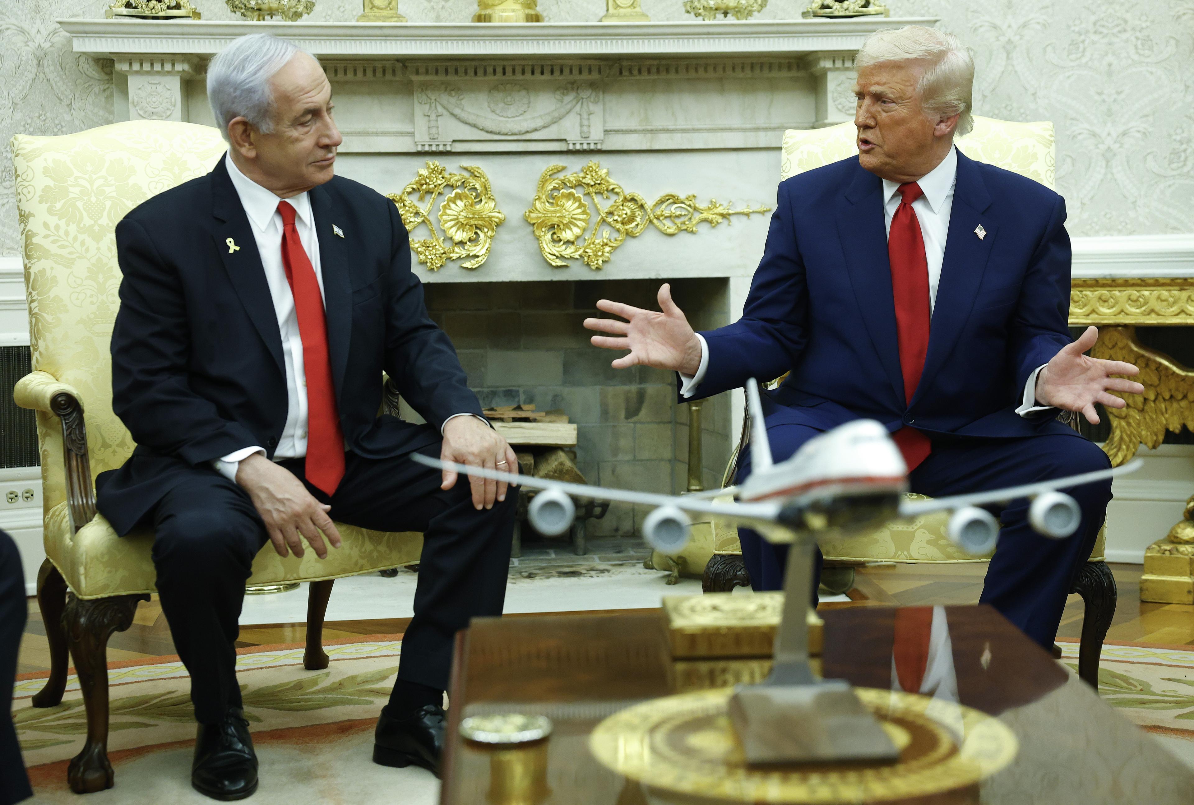 Netanyahu Makes Surprise Mar-a-Lago Visit for Gaza Truce Talks with Trump
