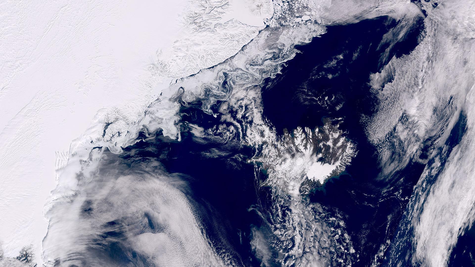 Copenhagen Cries Foul After Trump Aide’s Wife Drapes Greenland in Stars and Stripes Online