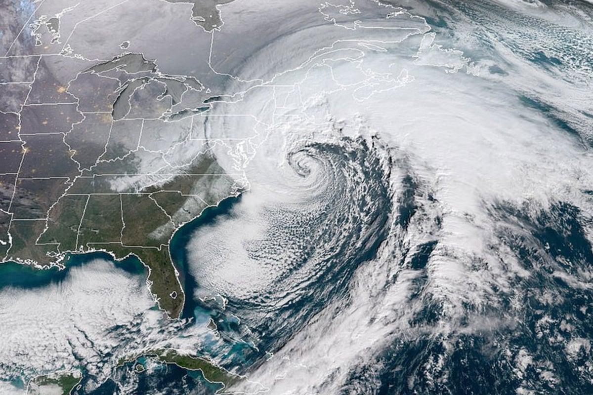 Bomb Cyclone Brings Historic Snow to North Carolina and Flurries to Florida: A New Era of Extreme Weather?
