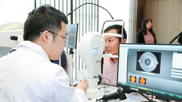 Inside China’s AI Hospital: Where Algorithms Spot Cancer Before Doctors